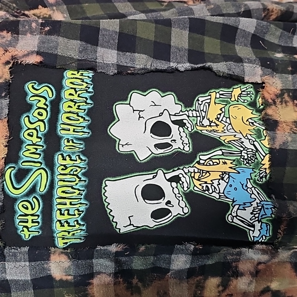 Simpsons Treehouse Of Horror Flannel Unisex - Picture 2 of 6